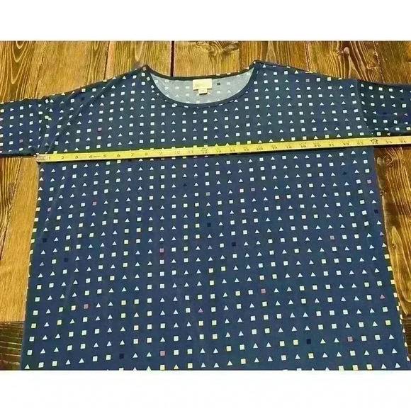 LuLaRoe Irma Tunic Top Sz XS Geometric Print - Picture 7 of 9